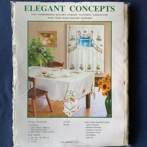 NIP Fine Embroidered Kitchen Tablecloth (No. SDYL37103) Shape: 70x90”